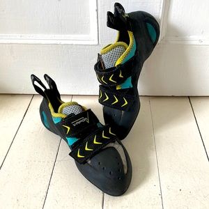 Scarpa Vapor climbing shoes